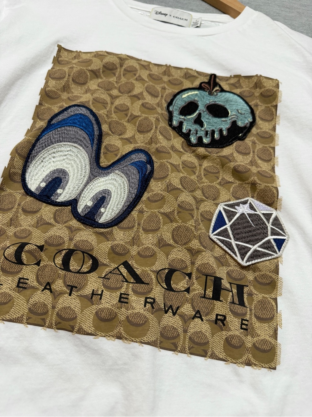 Disney X Coach sz S Signature T Shirt Unisex “ A dark fairy tale “ - Picture 7 of 9